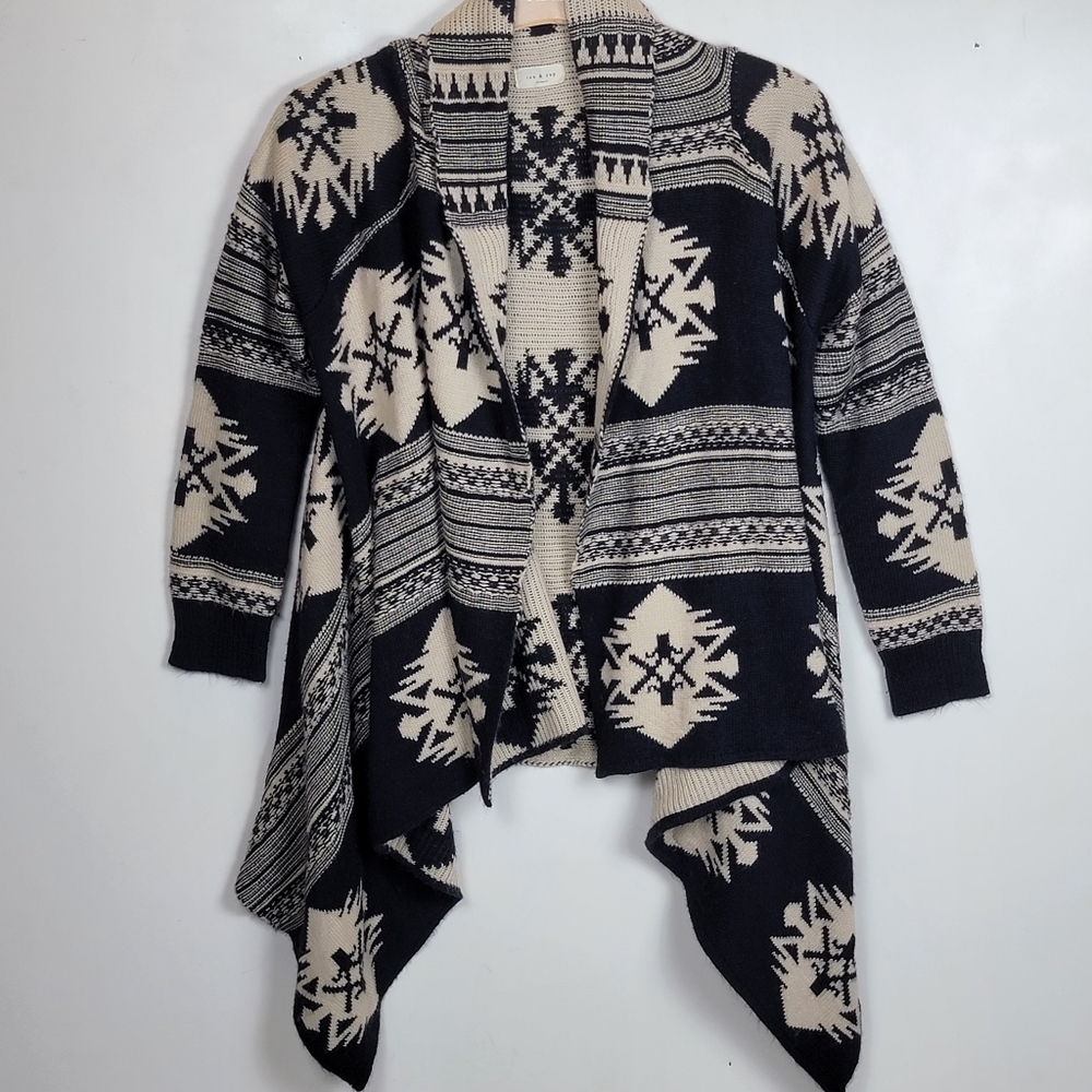 Tea & Cup Navy and Cream Southwestern Print Waterfall Hem Open Cardigan, EUC, OS